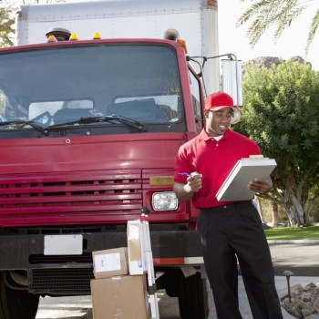 shutterstock_Delivery man_Homepage 3